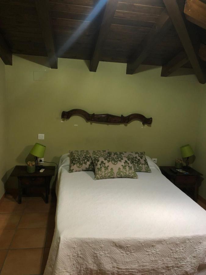 Hostal La Caballeriza Malpartida de Caceres Exterior photo